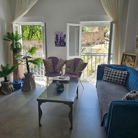 Loft17 Apartment *